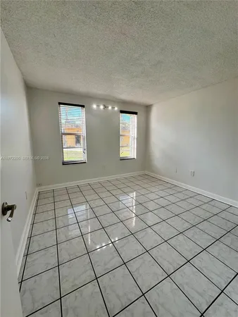 $2,650 | 13700 Southwest 62nd Street, Unit 113, Miami, FL 33183