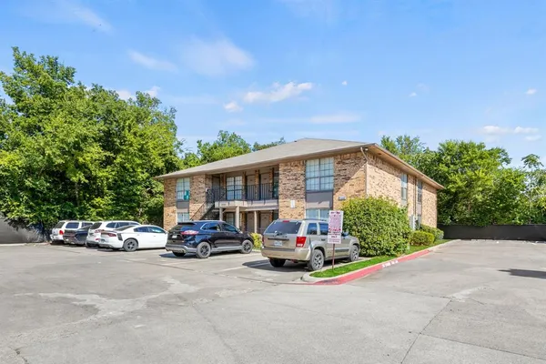 $1,295 | 1935 Cranford Drive, Unit 102, Garland, TX 75041