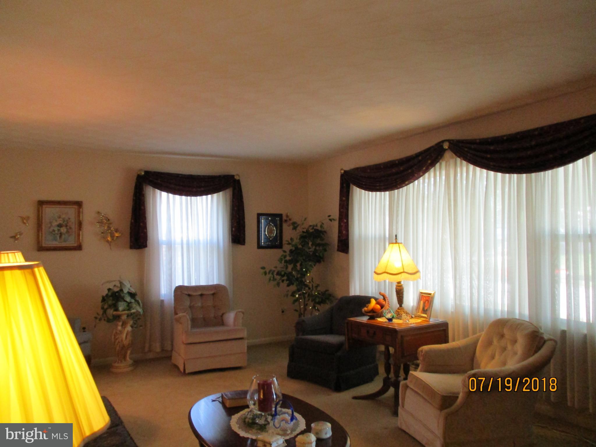 1781 Sapphire Road York, PA 17408 - Photo 3 of 38 Bright space to entertain