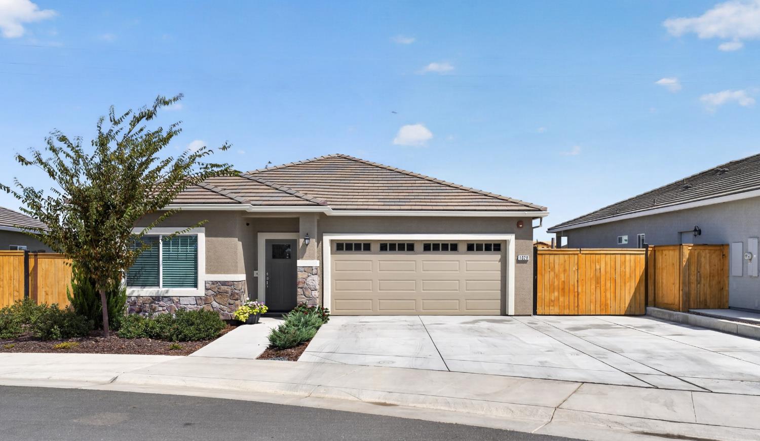 1028 Hogan Road Galt, CA 95632 - Photo 1 of 40 Gallery Image 1