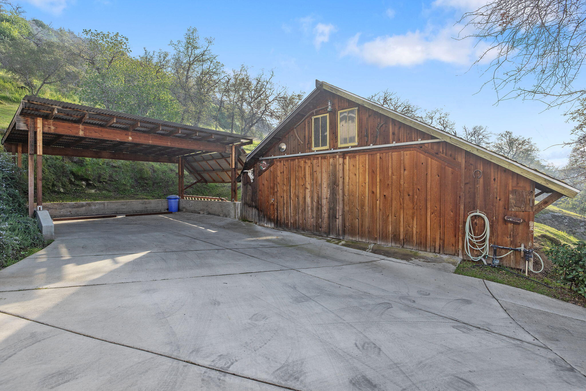40209 Redtail Lane Three Rivers, CA 93271 - Photo 84 of 167 Main house carport and barn