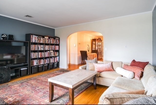 548 Centre Street, Unit 5 Newton, MA 02458 - Photo 2 of 10