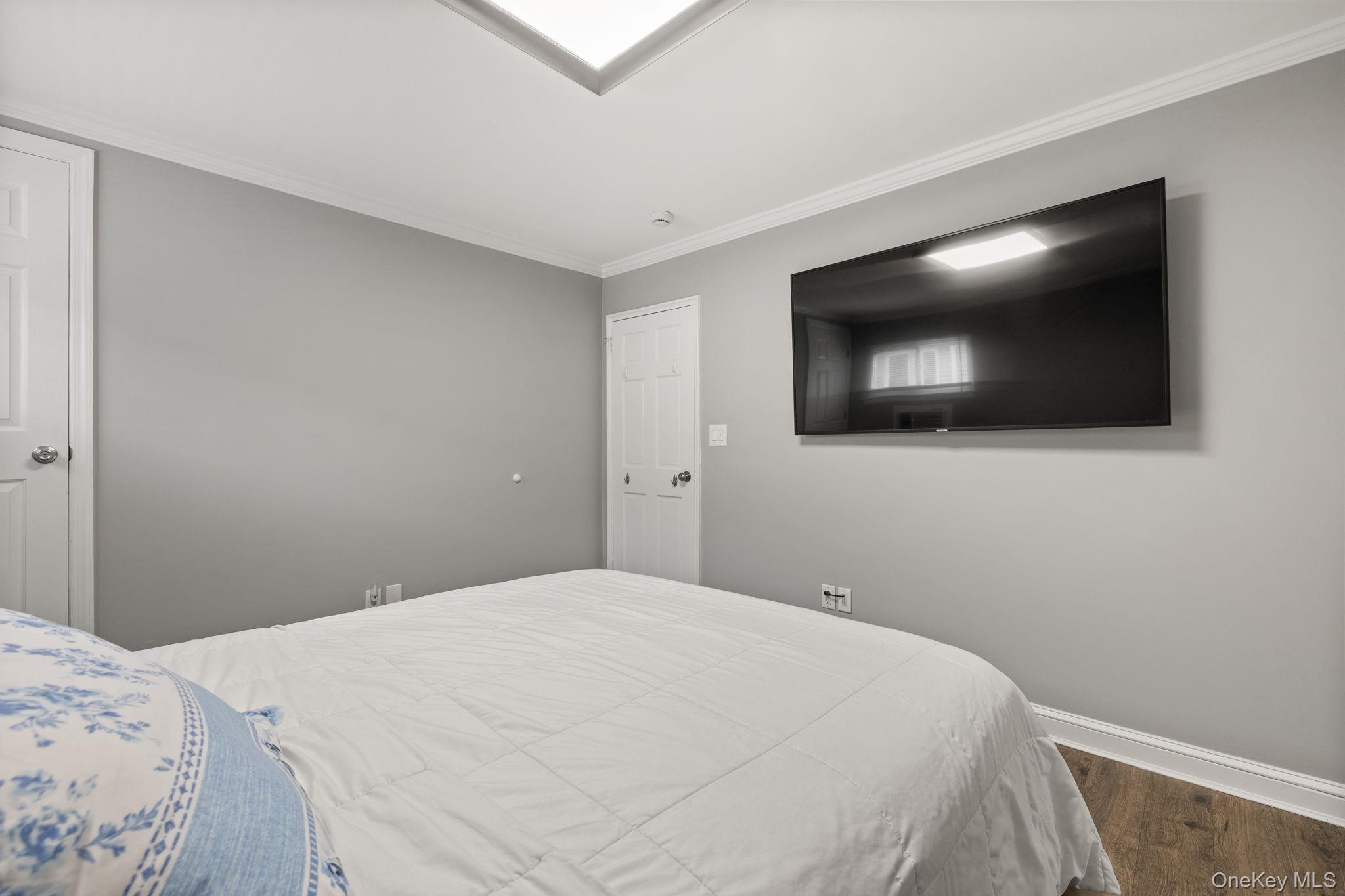 2383 Riverside Drive Wantagh, NY 11793 - Photo 13 of 30