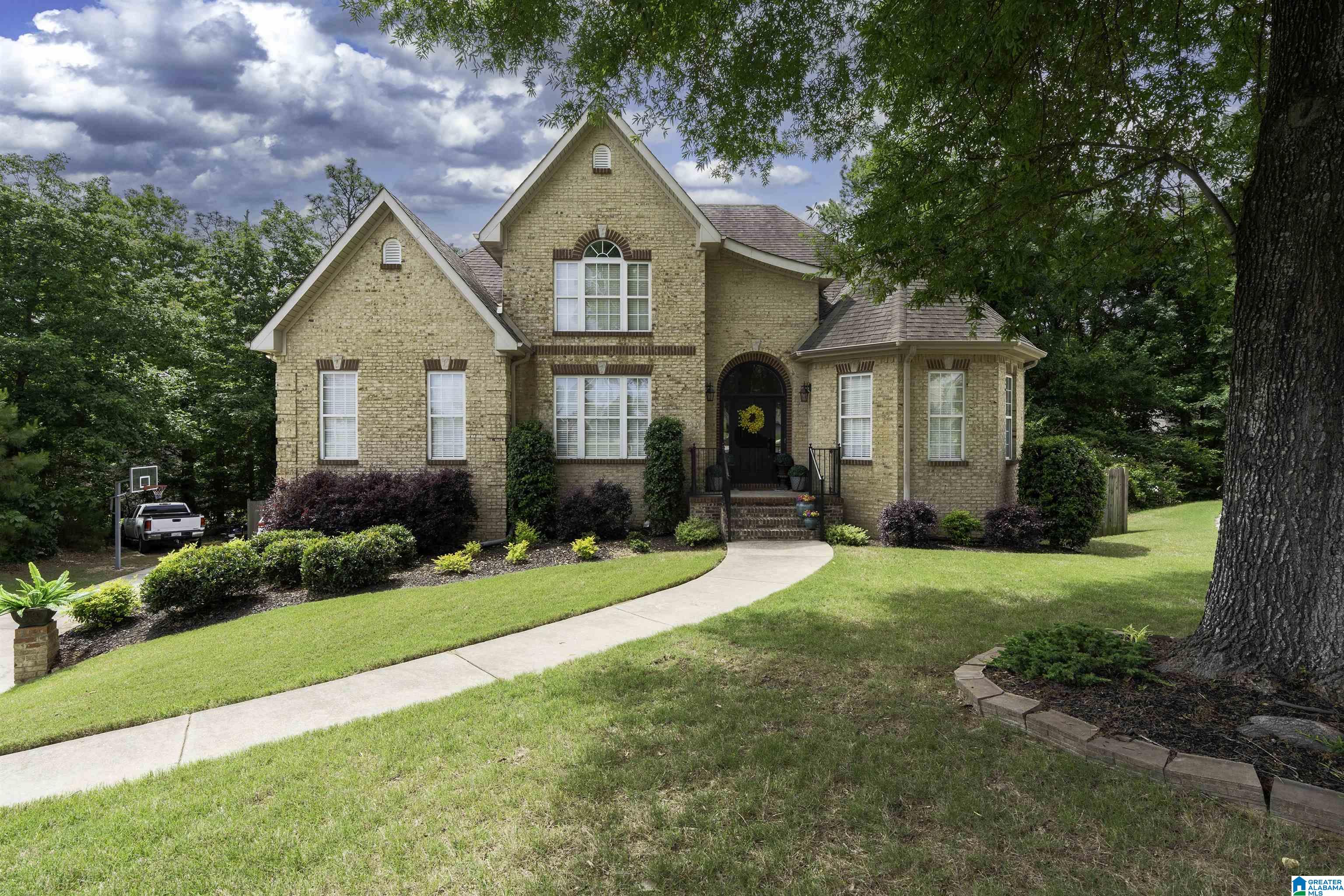 605 North Grande View Circle Alabaster, AL 35114 - Photo 1 of 39