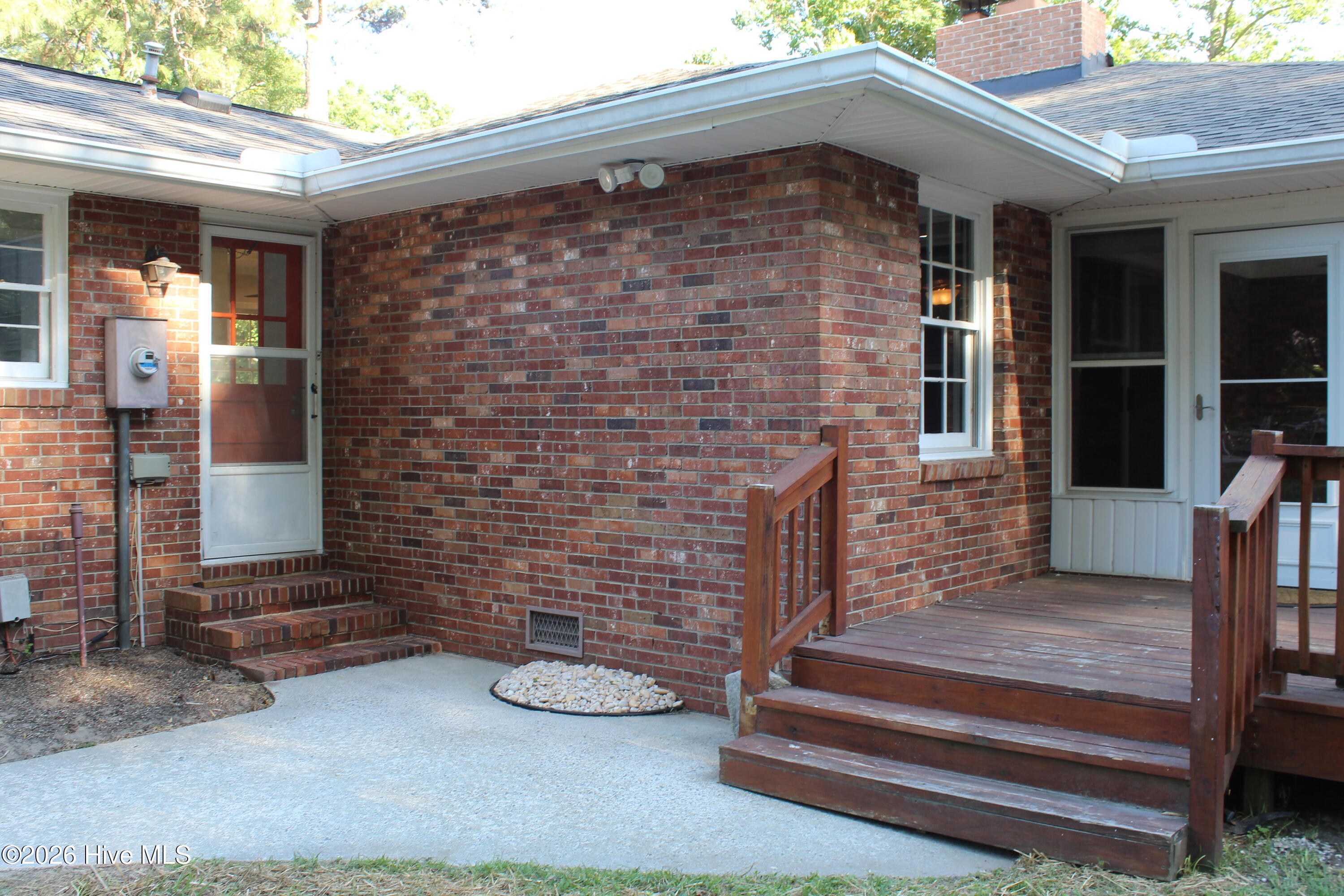 205 Lakeside Drive Aiken, SC 29803 - Photo 10 of 51 IMG_20260518_124153 (7)