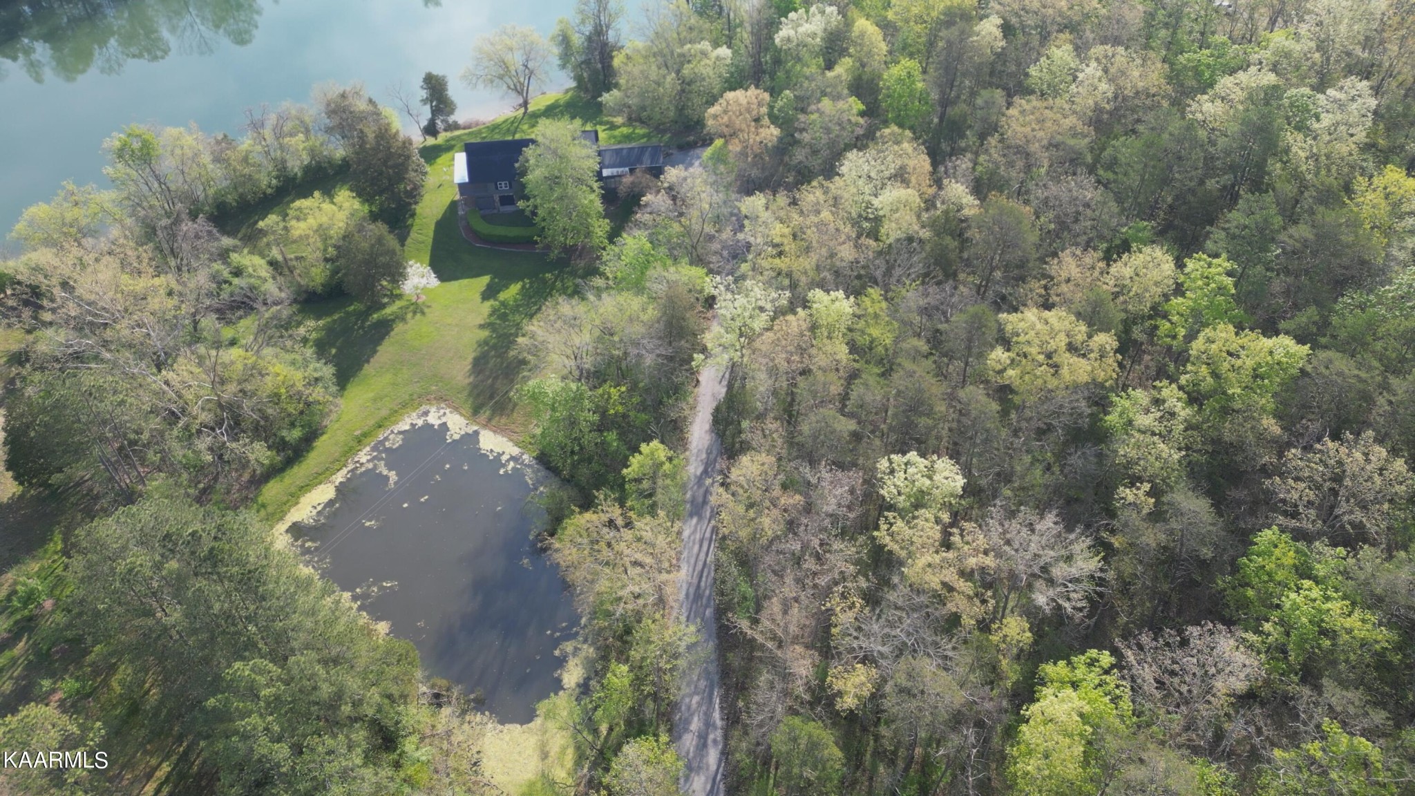 2532 Jones Road Lenoir City, TN 37771 - Photo 7 of 9