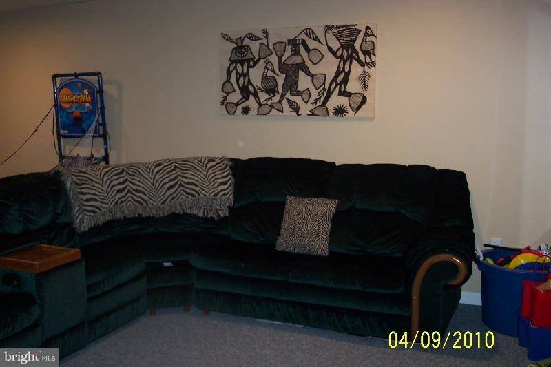 2337 Raleigh Drive Lancaster, PA 17601 - Photo 12 of 13 Gallery Image 12