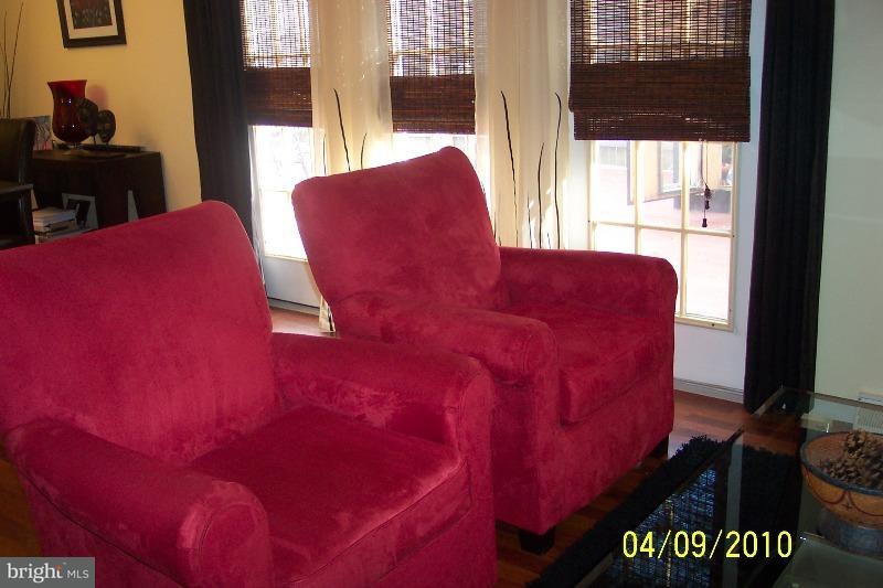 2337 Raleigh Drive Lancaster, PA 17601 - Photo 3 of 13 Gallery Image 3