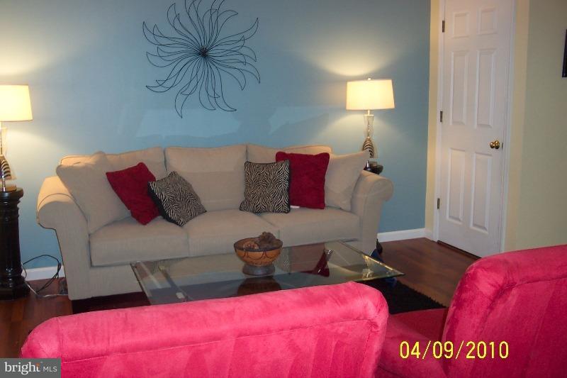 2337 Raleigh Drive Lancaster, PA 17601 - Photo 4 of 13 Gallery Image 4