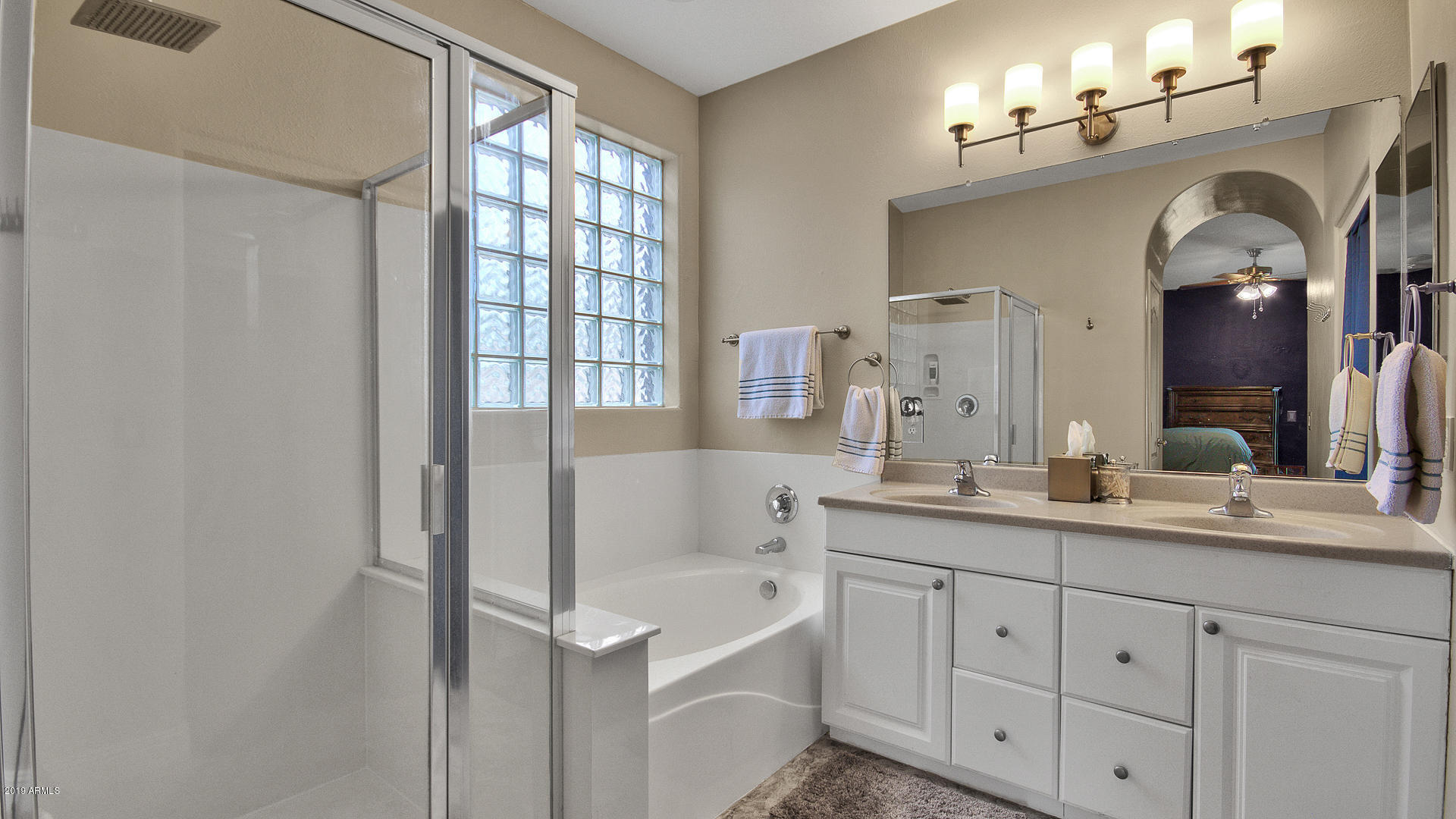 11066 East Cholla Road Mesa, AZ 85207 - Photo 13 of 17 Master Bathroom