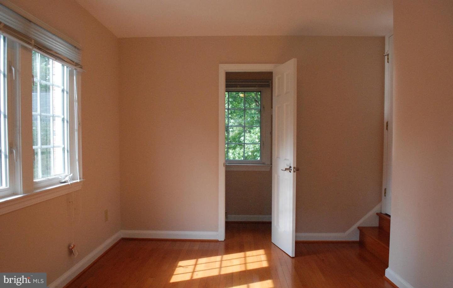 5511 Greentree Road Bethesda, MD 20817 - Photo 19 of 26 Bedroom #3