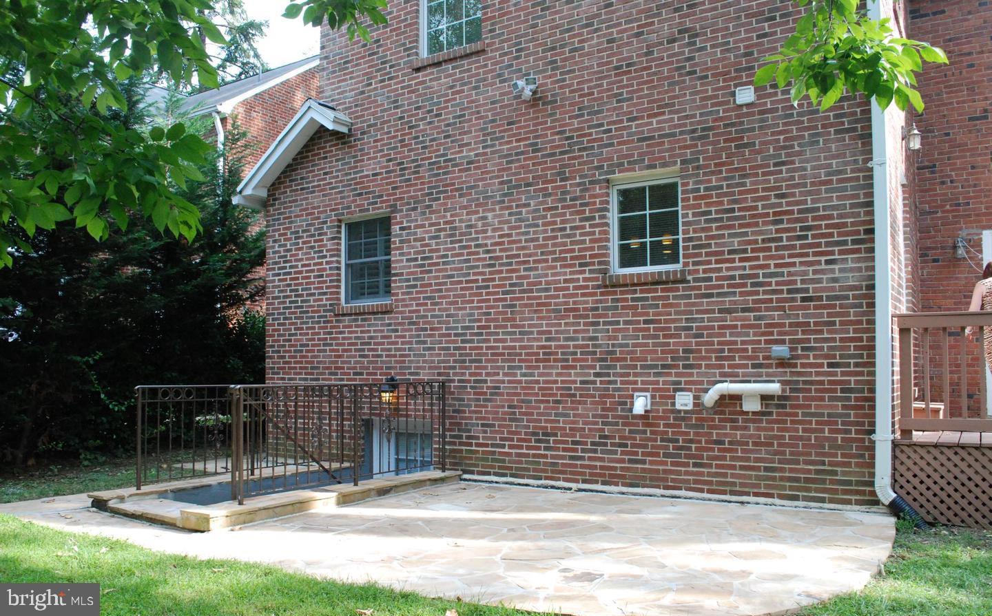 5511 Greentree Road Bethesda, MD 20817 - Photo 26 of 26 Rear Yard Patio