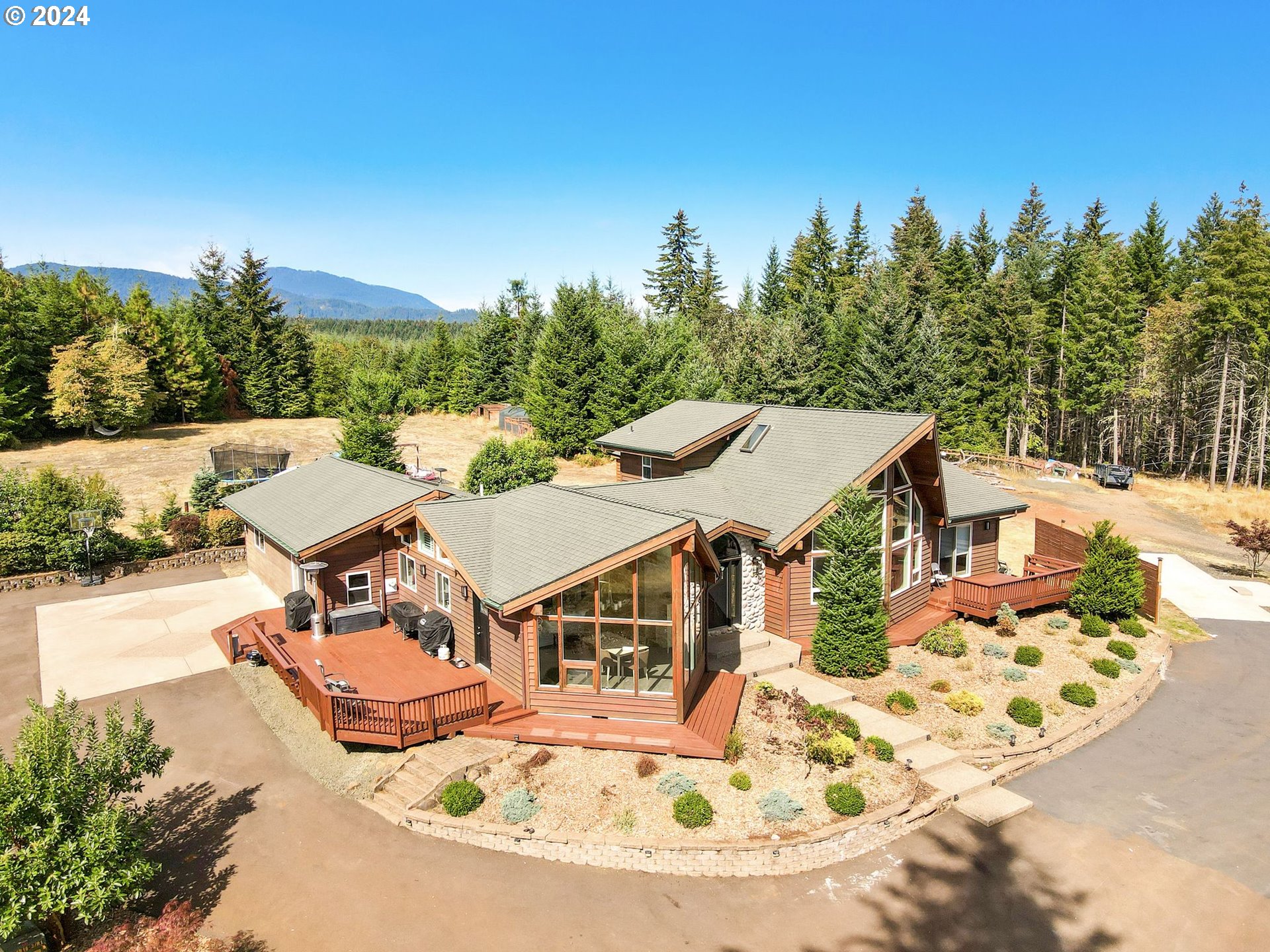 23899 Neuman Road Corvallis, OR 97333 - Photo 1 of 42 Gallery Image 1