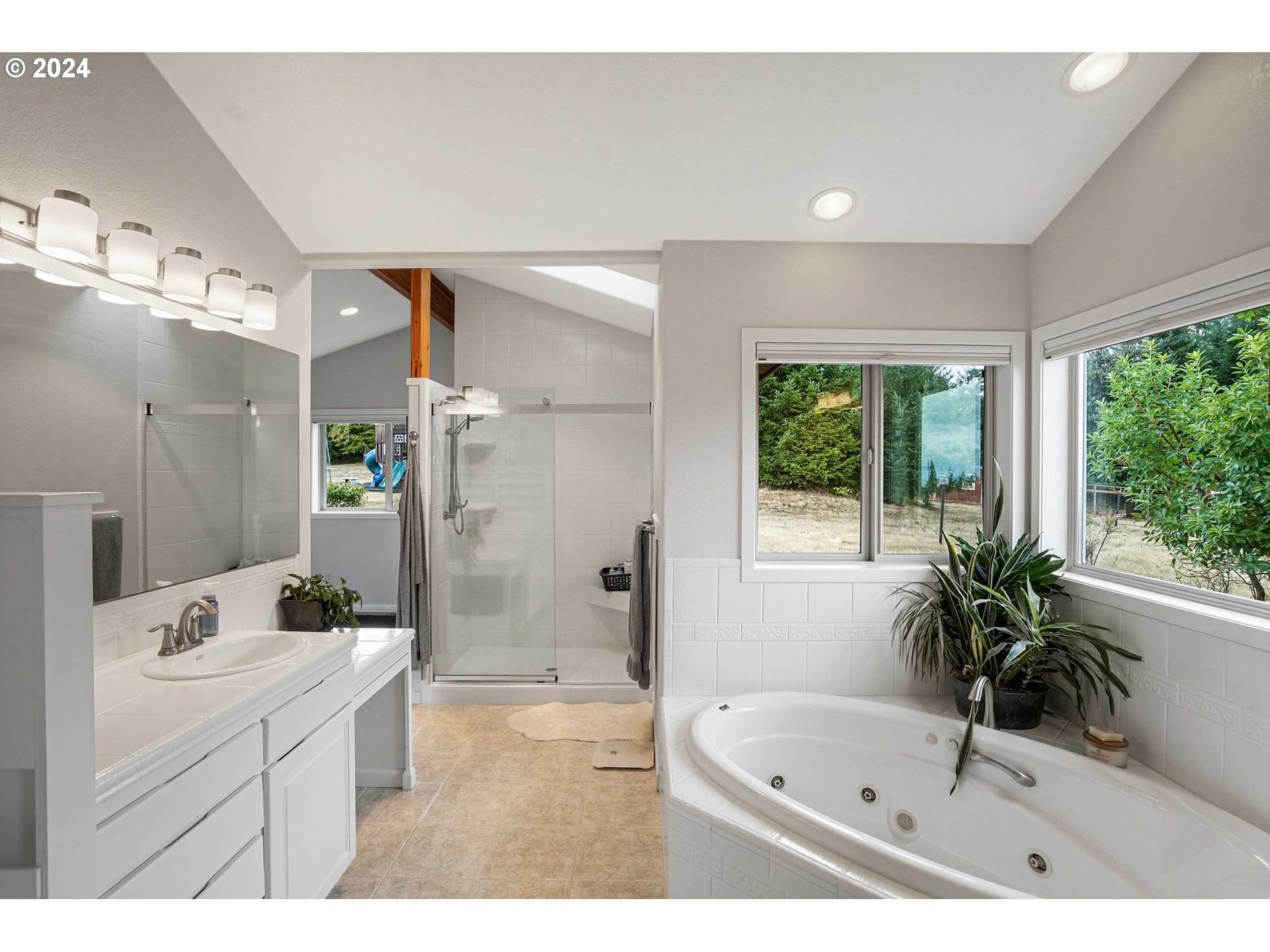 23899 Neuman Road Corvallis, OR 97333 - Photo 19 of 42 Gallery Image 19