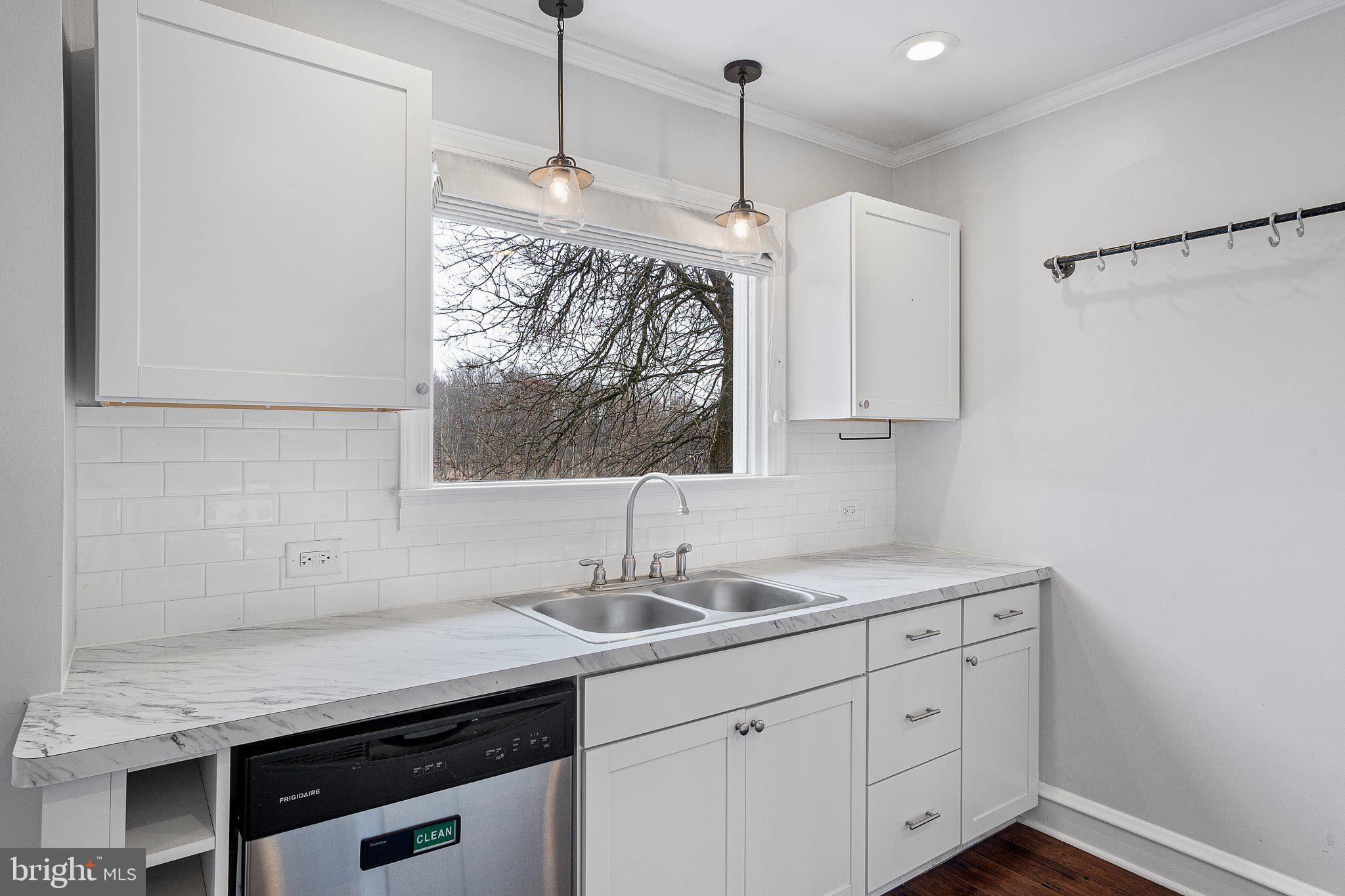 1404 Pawlings Road Phoenixville, PA 19460 - Photo 11 of 28 Gallery Image 11