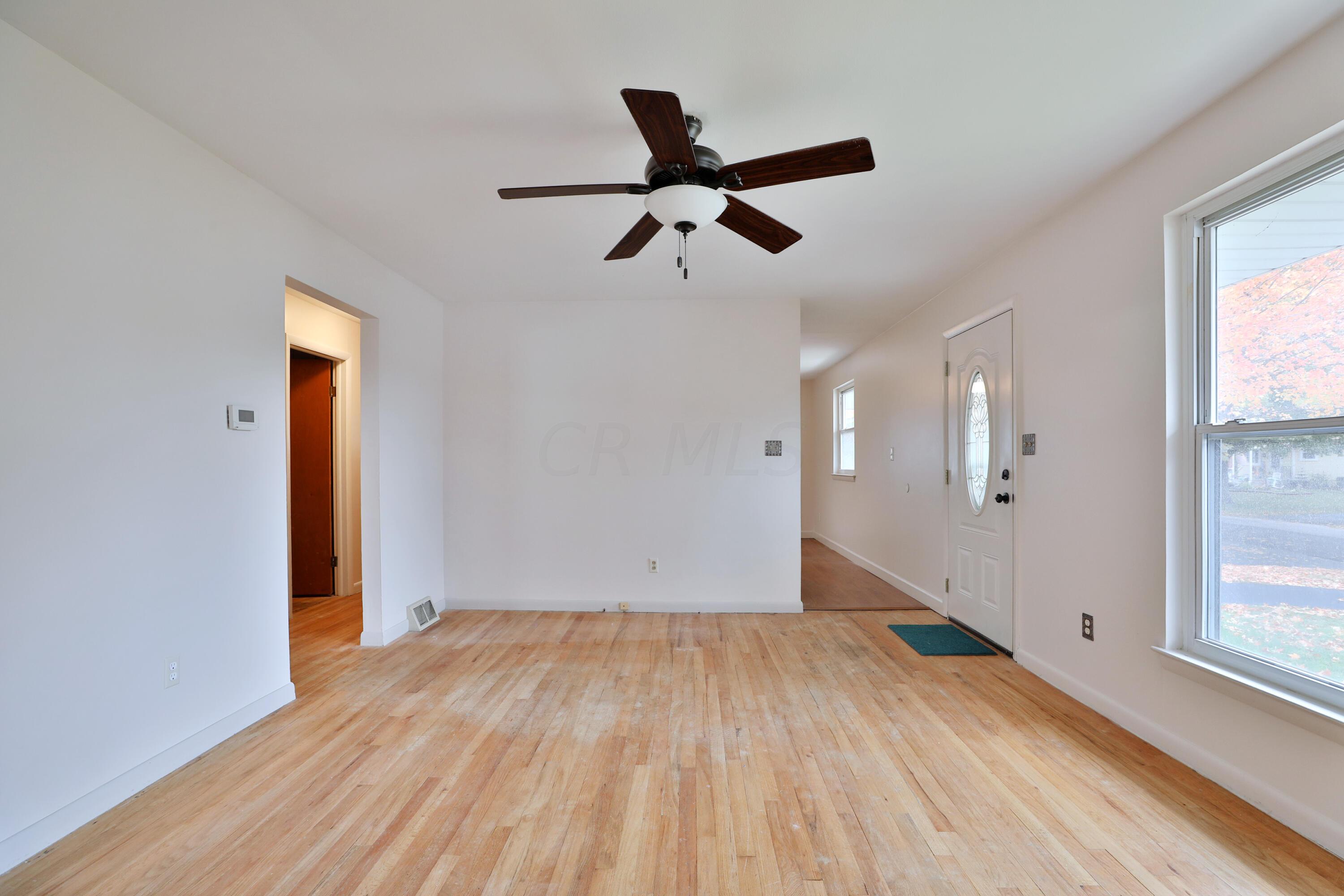 127 Cullman Road Columbus, OH 43207 - Photo 6 of 28 127-Cullman-07