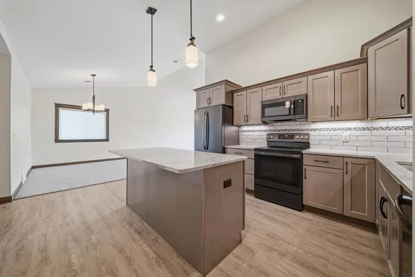 $300,000 | 4911 Field Crest Lane, Eau Claire, WI 54701