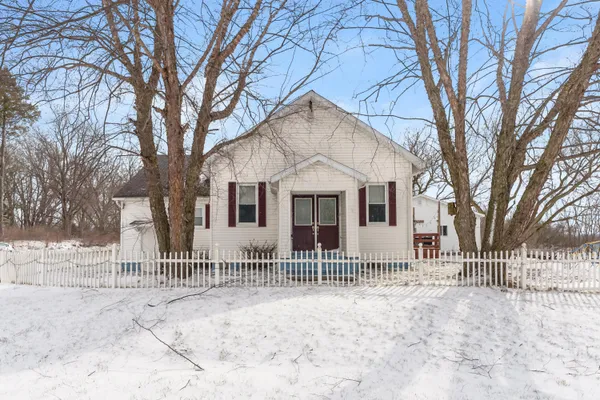 $235,000 | 61965 County Road 384, Bangor, MI 49013