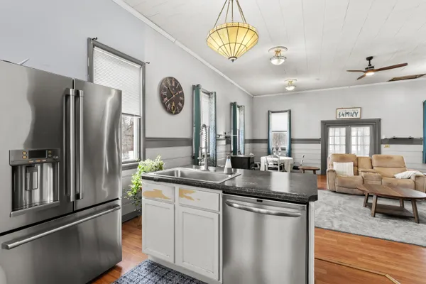 $235,000 | 61965 County Road 384, Bangor, MI 49013