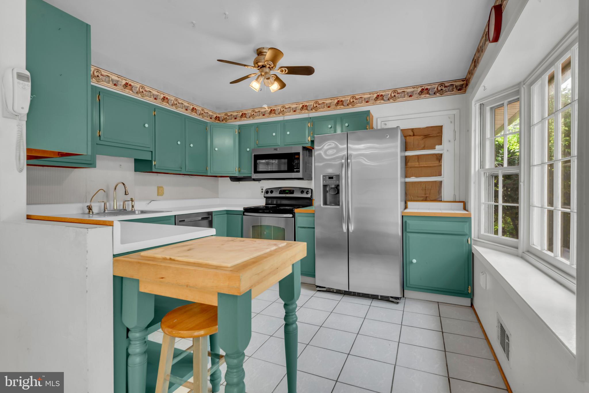 1554 Long Point Road Pasadena, MD 21122 - Photo 15 of 37