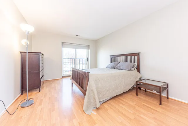 $215,000 | 18025 University Park Drive, Unit 51, Livonia, MI 48152