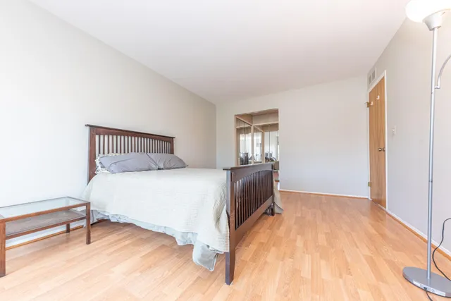 $215,000 | 18025 University Park Drive, Unit 51, Livonia, MI 48152