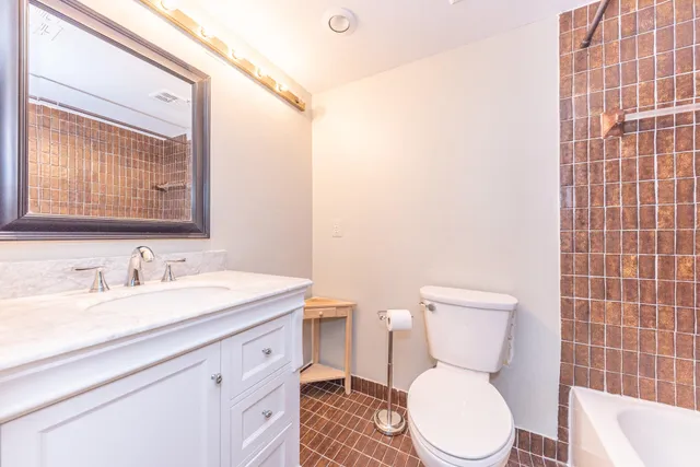 $215,000 | 18025 University Park Drive, Unit 51, Livonia, MI 48152