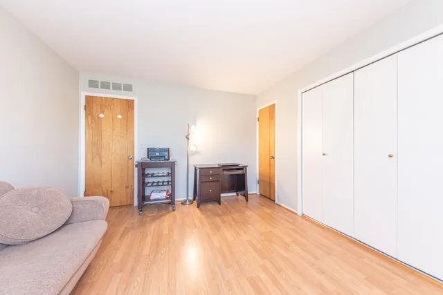 $215,000 | 18025 University Park Drive, Unit 51, Livonia, MI 48152