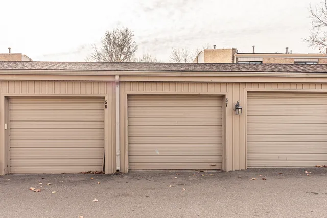 $215,000 | 18025 University Park Drive, Unit 51, Livonia, MI 48152