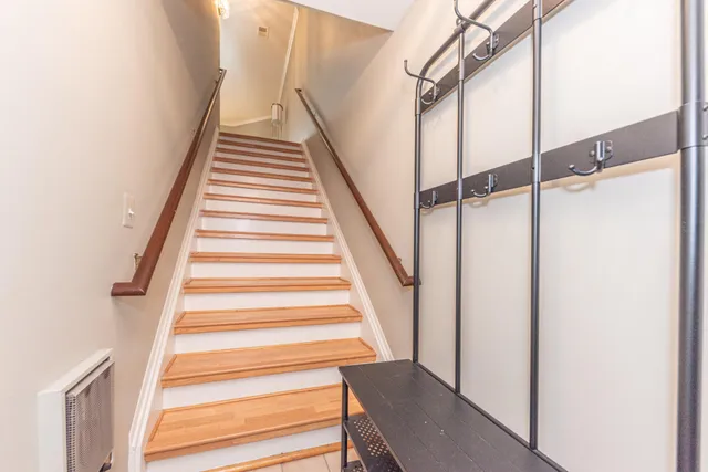 $215,000 | 18025 University Park Drive, Unit 51, Livonia, MI 48152