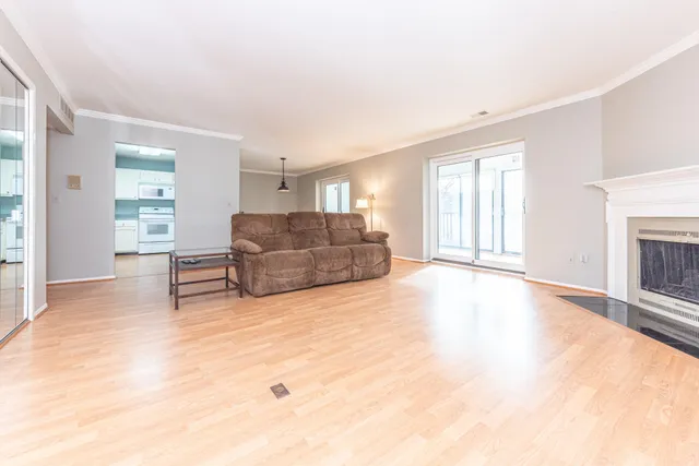 $215,000 | 18025 University Park Drive, Unit 51, Livonia, MI 48152