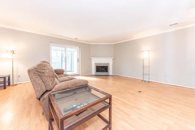 $215,000 | 18025 University Park Drive, Unit 51, Livonia, MI 48152