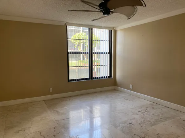 $2,500 | 15 Royal Palm Way, Unit 107, Boca Raton, FL 33432