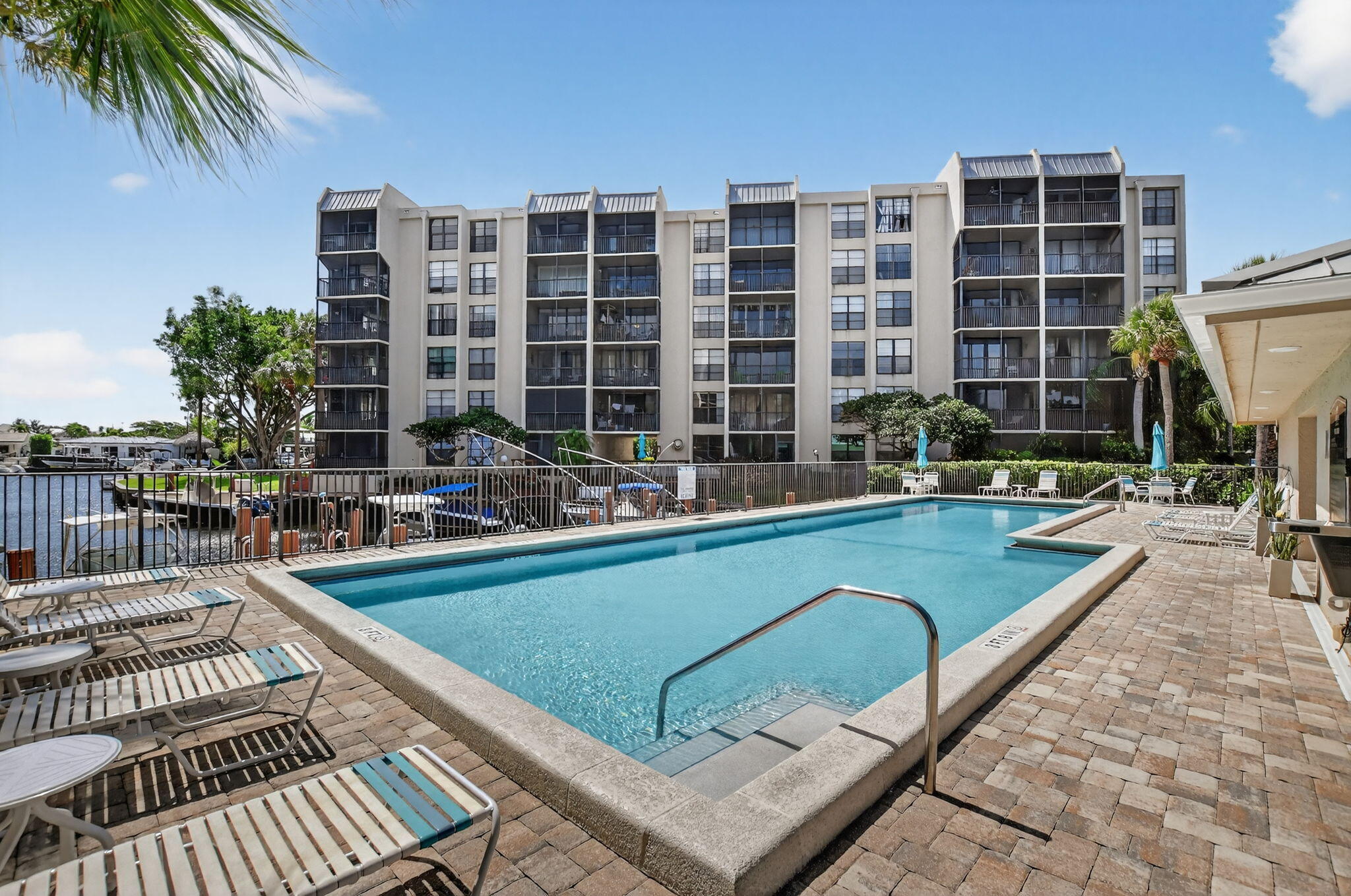 15 Royal Palm Way, Unit 107 Boca Raton, FL 33432 - Photo 32 of 44 Pool 4