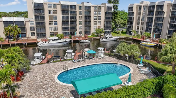 $2,500 | 15 Royal Palm Way, Unit 107, Boca Raton, FL 33432