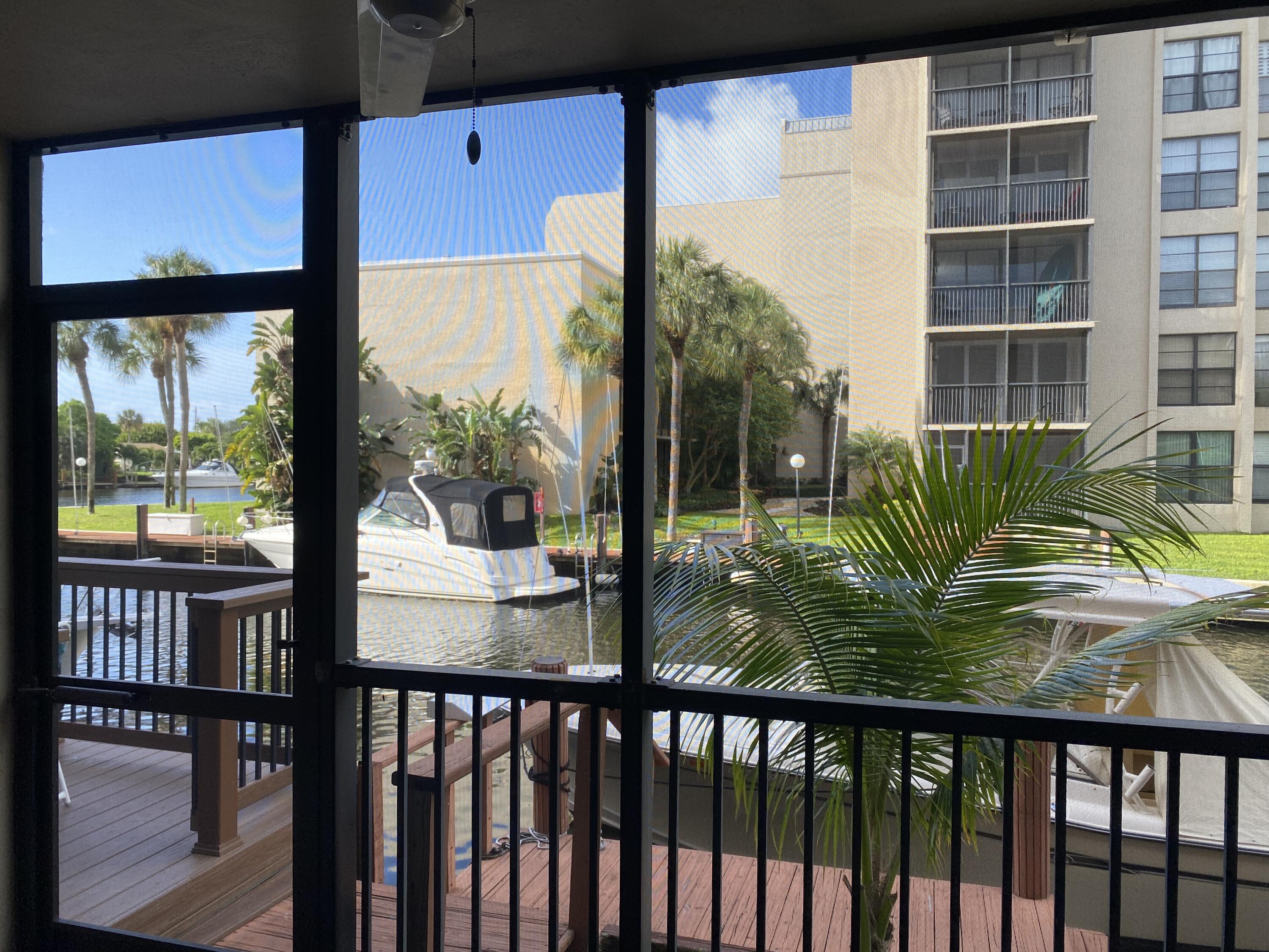 15 Royal Palm Way, Unit 107 Boca Raton, FL 33432 - Photo 6 of 44 IMG_1317