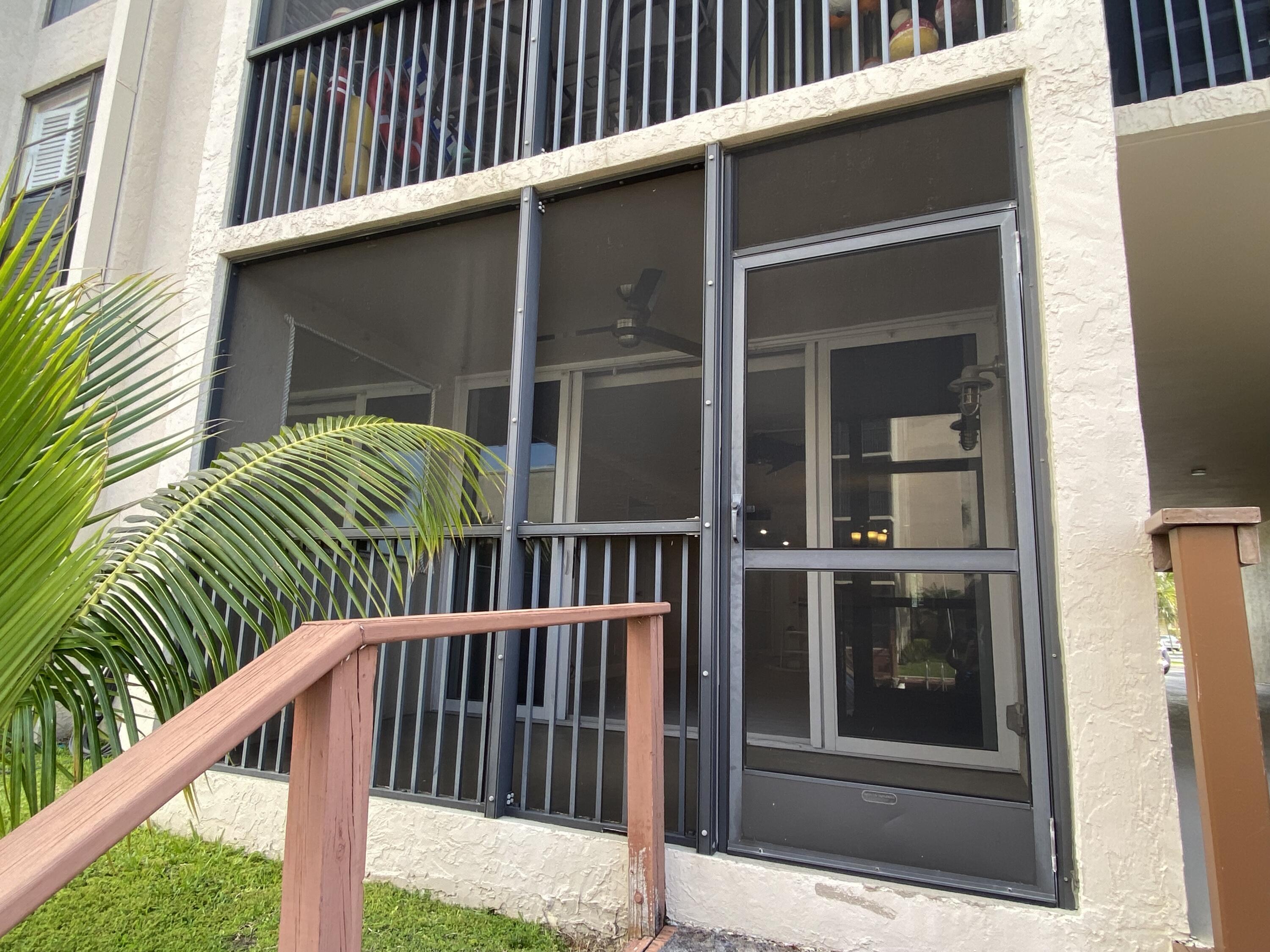 15 Royal Palm Way, Unit 107 Boca Raton, FL 33432 - Photo 7 of 44 IMG_1309