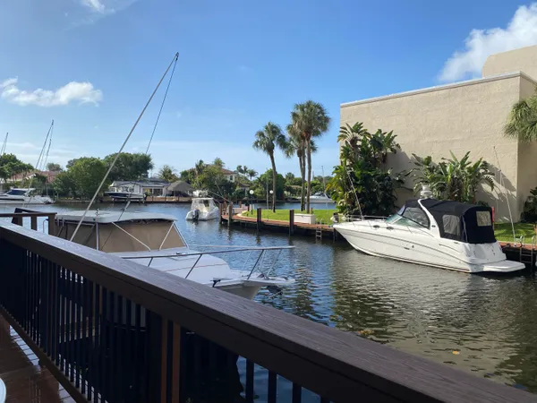 $2,500 | 15 Royal Palm Way, Unit 107, Boca Raton, FL 33432