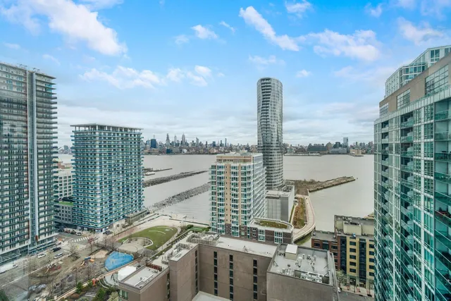 $910,000 | 75 Park Lane South, Unit 1403, Jersey City, NJ 07310