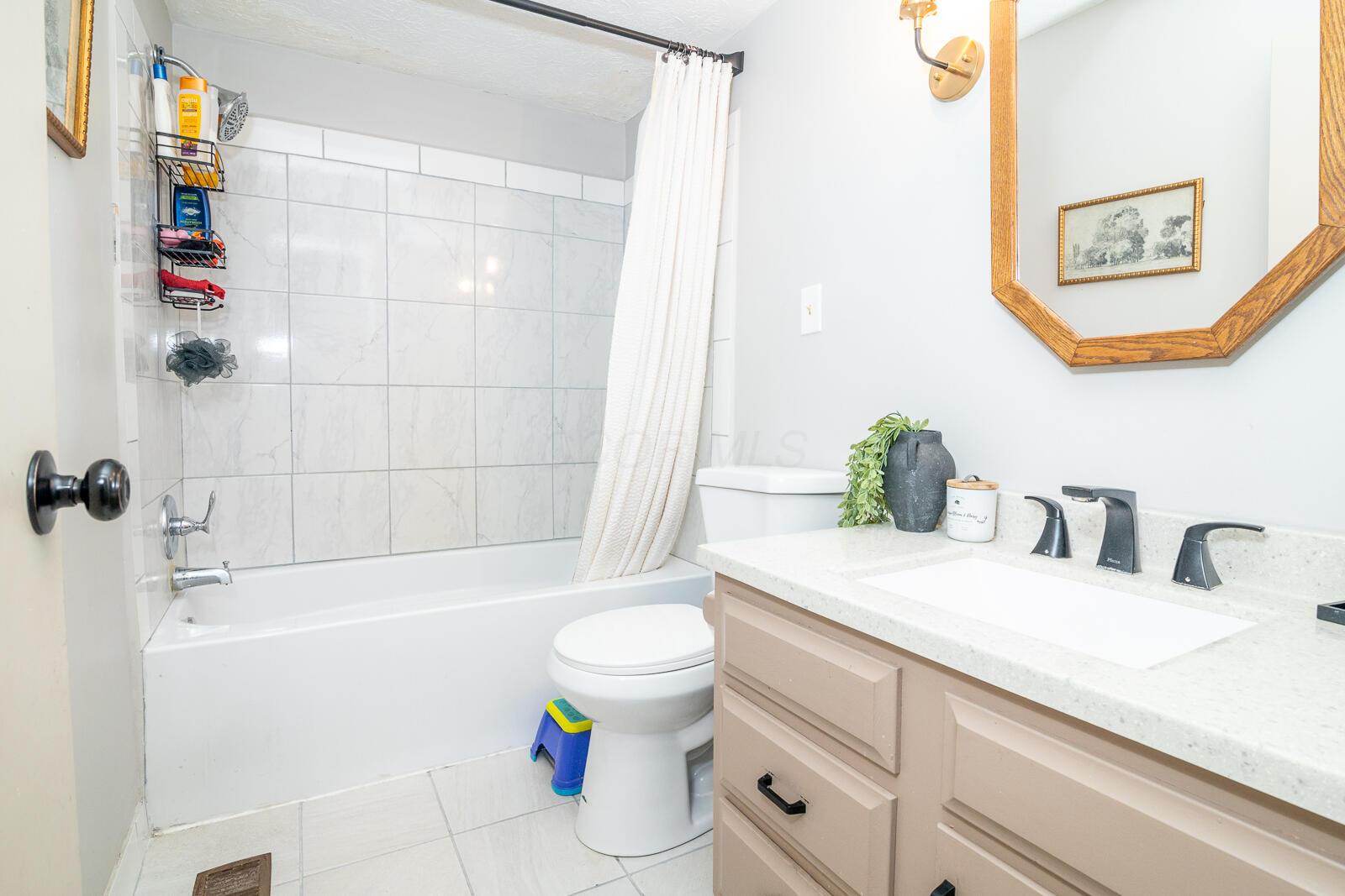 3548 South Hamilton Road Columbus, OH 43232 - Photo 12 of 42