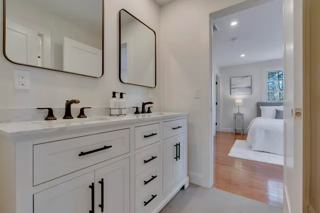 $650,000 | 285 Long Swamp Road, Berwick, ME 03901