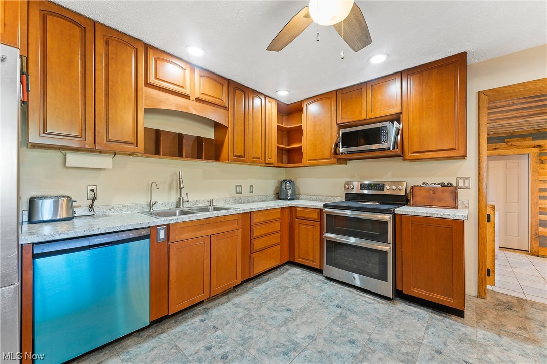16529 Heiser Road Berlin Center, OH 44401 - Photo 5 of 32 Gallery Image 5
