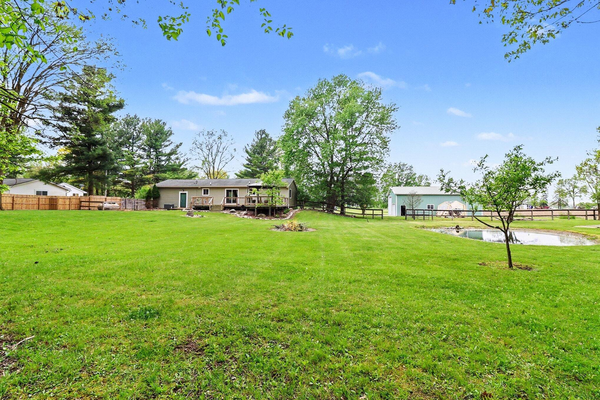 6350 Byron Road Howell, MI 48855 - Photo 8 of 33 8