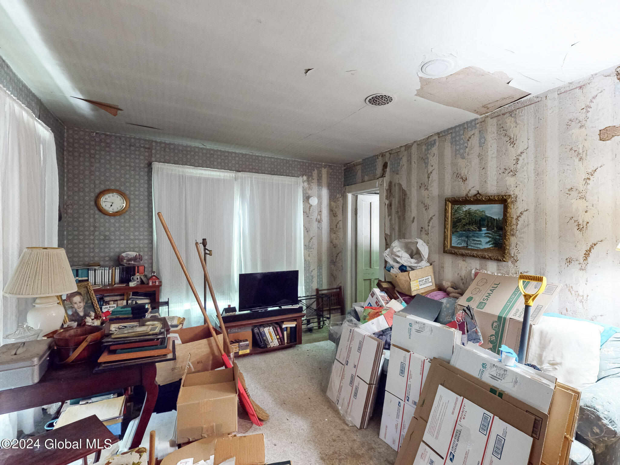 97 Jenkinsville Road Queensbury, NY 12804 - Photo 4 of 35 97 Jenkinsville-03