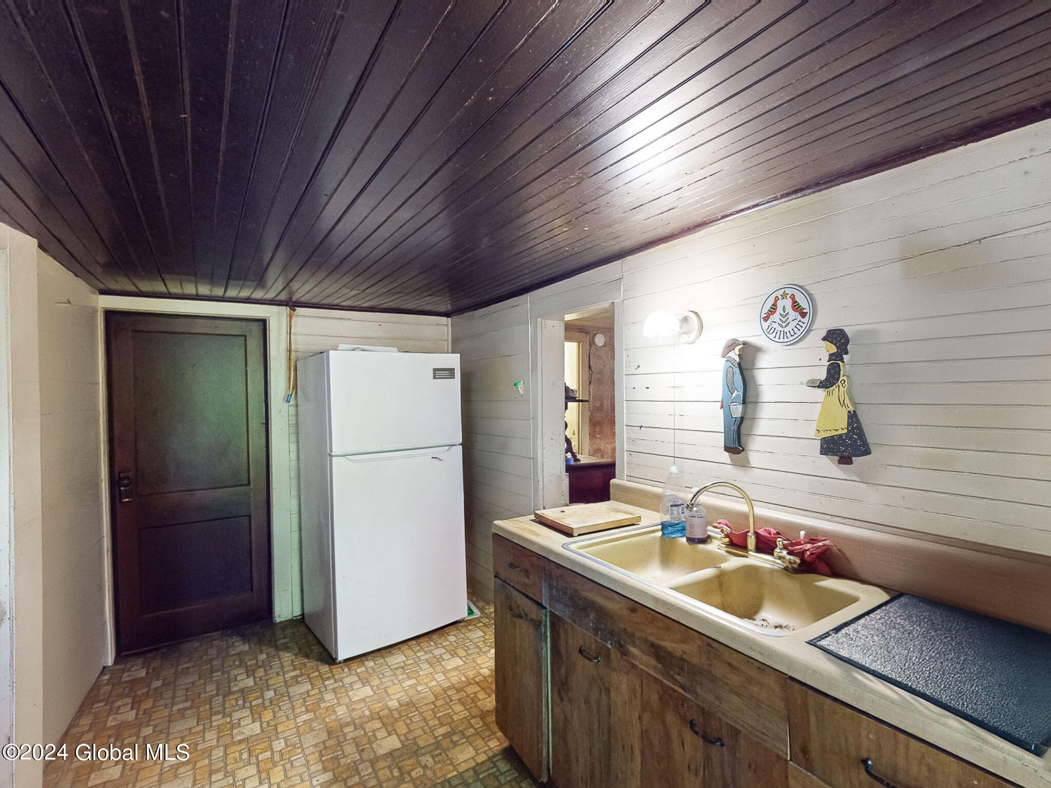 97 Jenkinsville Road Queensbury, NY 12804 - Photo 10 of 35 97 Jenkinsville-09