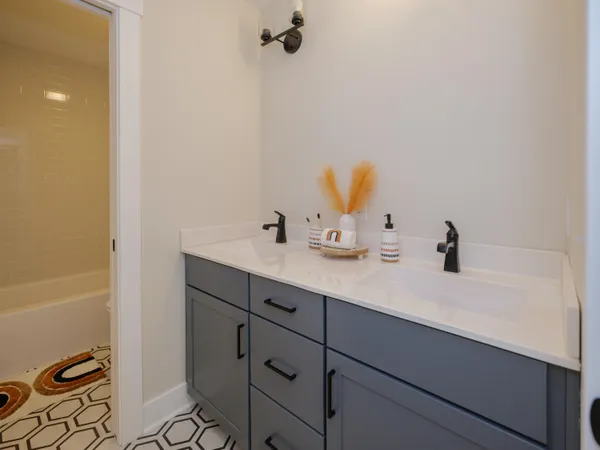 $675,000 | 2612 Ashford Trail, Portage, MI 49024