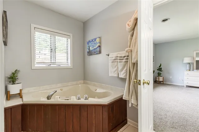 $499,900 | 4 Old Meadow Court, Livonia, NY 14487