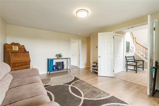 $499,900 | 4 Old Meadow Court, Livonia, NY 14487