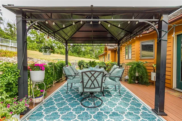 $499,900 | 4 Old Meadow Court, Livonia, NY 14487