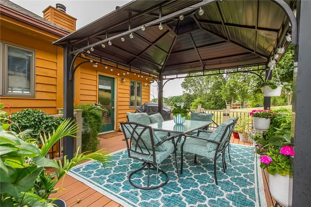 $499,900 | 4 Old Meadow Court, Livonia, NY 14487